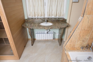 Фото столешница под мойку - мрамор Forest Green