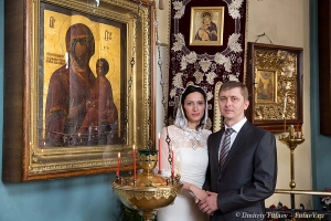Венчание, портрет на фоне икон фото