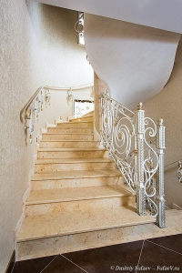 Фото лестницы в интерьере, фотограф интерьеров