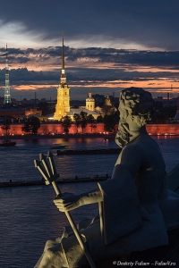 Нептун смотрит на Неву, фотограф в Санкт-Петербурге, фото Виды СПб, необычный уникальный вид СПб, нева,