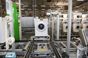 Конвейер стиральных машин фото, фотограф на производство