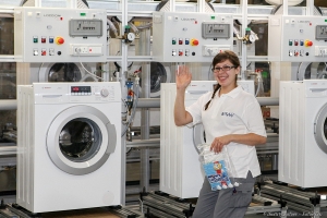 На производстве стиральных машин фоо