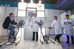 Тестирование стиральных машин - фотосъемка на производстве