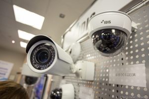 Видеокамеры наблюдения на IP форуме. Фотограф Дмитрий Фуфаев.