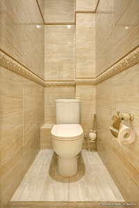 Туалет. Фотосъемка в номере отеля. Интерьерный фотограф Дмитрий Фуфаев.