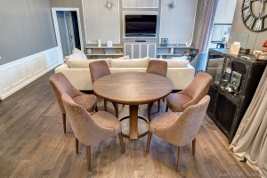 Фотосъемка интерьеров. Зона столовой. Интерьерный фотограф Дмитрий Фуфаев.