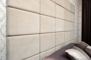 Фрагмент изголовья кровати. Фотограф Дмитрий Фуфаев.