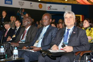 Участники  Национального Нефтегазового форума в Москве. Фотограф на официальное мероприятие Дмитрий Фуфаев.