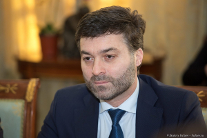 Портрет на деловой встрече во время приема делегации Эмирата Шарджа. Фотограф на мероприятие Дмитрий Фуфаев.