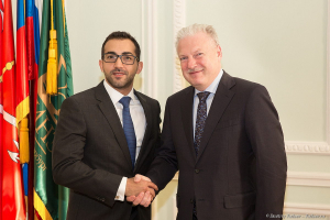 Фахим Аль-Касими с ректором Санкт-Петербургского государственного экономического университета Игорем Максимцевым. Фотограф сопровождения делегации ОАЭ на деловое мероприятие Дмитрий Фуфаев.