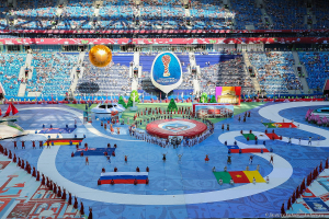 Красочное представление. Церемония открытия соревнований на Кубок Конфедераций FIFA 2017 на стадионе «Санкт-Петербург Арена» в Санкт-Петербурге. Фотограф  Дмитрий Фуфаев.