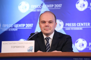 Фото Заместитель руководителя Департамента спорта и туризма города Москвы Константин Горяинов на торжественной церемонии подписания Соглашения о сотрудничестве. Фотограф на мероприятие Дмитрий Фуфаев.