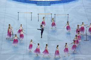 Фото Впервые в Мариинском театре Мариус Петипа ставит «Лебединое озеро». В роли педагога юной балерины Анны Павловой – Николай Цискаридзе  - звезда мирового балета, Народный артист России, ректор Академии русского балета имени Вагановой. Фотограф Дмитрий Фуфаев.