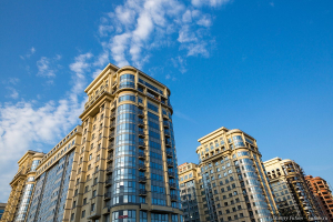 Фото Современный дом на Московском проспекте в котором проходила интерьерная фотосъемка. Архитектурная фотосъемка недвижимости. Фотограф Дмитрий Фуфаев.