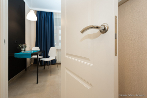 Вид на кухню. Интерьерная фотосъемка квартиры.  Фотограф Дмитрий Фуфаев.