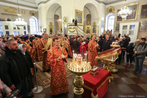 Мощи святой мученицы Татианы принесены в Санкт-Петербург. Фото Дмитрия Фуфаева. Мощи святой мученицы Татианы принесены в Санкт-Петербург. Фото Дмитрия Фуфаева.