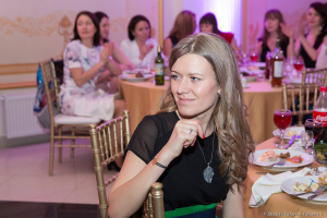 Репортажный портрет на новогоднем корпоративе. Фотограф на праздник Дмитрий Фуфаев.