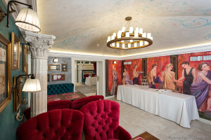 Фотосъемка ресторанного комплекса Симпозиум в центре Санкт-Петербурга. Фотограф Дмитрий Фуфаев.