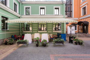 Фотосъемка ресторанного комплекса Симпозиум в центре Санкт-Петербурга. Фотограф Дмитрий Фуфаев.