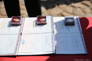 Дипломы.  Фотограф на выпускной Дмитрий Фуфаев.