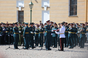 Выпуск слушателей Военной академии материально-технического обеспечения имени генерала армии А.В.Хрулева и Санкт-Петербургского кадетского военного корпуса Министерства обороны Российской Федерации. Фотограф Дмитрий Фуфаев.
