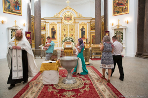 Фотосъемка крещения. Фотограф на крещение Дмитрий Фуфаев.