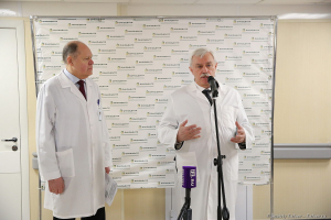 Губернатор Санкт-Петербурга Георгий Полтавченко выступил на открытии отделения детского отделения в п. Песочное. Фотограф Дмитрий Фуфаев.