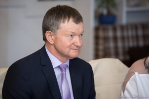 Репортажный портрет на празднике. Фотосъемка юбилея.  Фотограф Дмитрий Фуфаев.