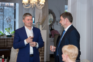 Фотограф на День Рождения, юбилей. Поздравления. Фотограф Дмитрий Фуфаев.