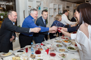 День Рождения. Праздничные тосты.  Фотосъемка юбилея. Фотограф на праздник Дмитрий Фуфаев.