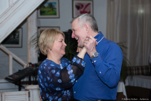 Танцы на юбилее. Фотограф на День Рождения Дмитрий Фуфаев.