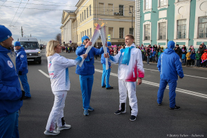 Эстафета огня в Санкт-Петербурге. Фотограф Дмитрий Фуфаев.