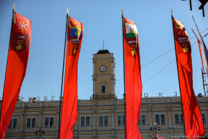 День Победы. Московский вокзал. Праздничное украшение Санкт-Петербурга. Фотограф Дмитрий Фуфаев.