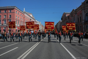 Бессмертный полк на Невском проспекте Санкт-Петербурга. 9 мая 2019года. День Победы. Фотограф Дмитрий Фуфаев.