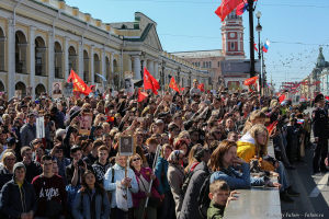 Бессмертный полк Санкт-Петербург 2019. Невский проспект. Фотограф Дмитрий Фуфаев.
