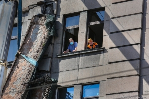 Обрушились балконы на Кирочной улице в Санкт-Петербурге. Фотограф Дмитрий Фуфаев.