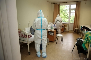 Работа врачей в красной зоне. Больница Семашко COVID19. Фоторепортаж Дмитрий Фуфаев июнь 2020.