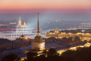 Белая ночь. Санкт-Петербург. Вид на Неву, Адмиралтейство, Петропавловскую крепость. Фотограф Дмитрий Фуфаев.