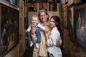 Художник Алексей Сергиенко. Семейный портрет