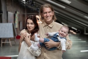 Художник Алексей Сергиенко. Семейный портрет