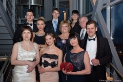 Семейный групповой портрет на юбилее свадьбы. Фотограф на торжество Дмитрий Фуфаев.