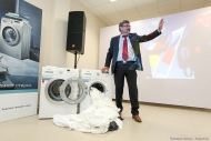 Ханс-Керстен Хрубеш фото, Пресс-конференция при открытии завода стиральных машин бош