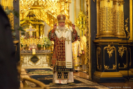 Патриаршее служение в Никольском соборе в день прославления святителя Николая Чудотворца. Фотограф Дмитрий Фуфаев.