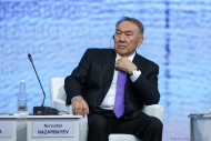 Нурсултан Назарбаев, Президент Республики Казахстан на ПМЭФ 2016. Фотограф на мероприятие Дмитрий Фуфаев.