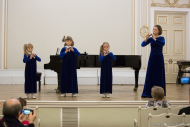 фото Ансамбль флейтистов на отчетном концерте ДМШ в Филармонии. Фотограф на концерт Дмитрий Фуфаев.
