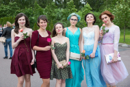 Фотосъемка выпускников на Выпускном в Летнем дворце 21 июня 2017 года. Фотограф на выпускной Дмитрий Фуфаев.