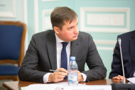 На заседании Совета при полномочном представителе Президента СЗФО. Фотограф на деловое мероприятие Дмитрий Фуфаев.