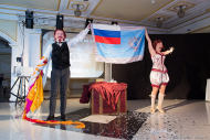 Праздничное шоу на новогоднем корпоративе. Фотограф на праздник Дмитрий Фуфаев.