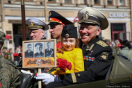9 мая 2019 год. День победы. Бессмертный полк на Невском проспекте. Фотограф Дмитрий Фуфаев.