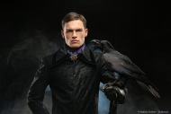 Студийный портрет с вороном. Фотограф Дмитрий Фуфаев.